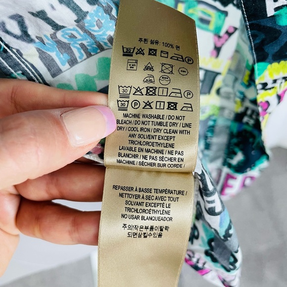 Authentic Burberry cotton button shirt Unisex Limited edition. - Picture 8 of 10